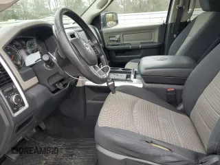 2012 Ram 1500 Big Horn z VIN 1C6RD6LT5CS282110, wystawiony jako Copart lot #47638885 z przebiegiem 168 373 mil mil oraz Szkoda całkowita • Salvage title. Historia ofert i sprzedaży dostępna na DreamBid. Obrazek 7.