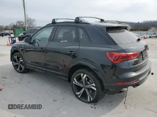 2024 Audi Q3 S line Premium Plus z VIN WA1EEDF30R1151101, wystawiony jako Copart lot #49081385 z przebiegiem 4995 mil mil oraz Tytuł czysty. Historia ofert i sprzedaży dostępna na DreamBid. Obrazek 2.