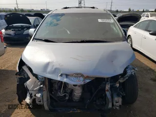 2017 Toyota Sienna LE with VIN 5TDJZ3DC1HS158937, listed as a Copart auction lot 70856204 with 110,572 mi miles and Salvage title. Bid and sale history available at DreamBid. Image 5.