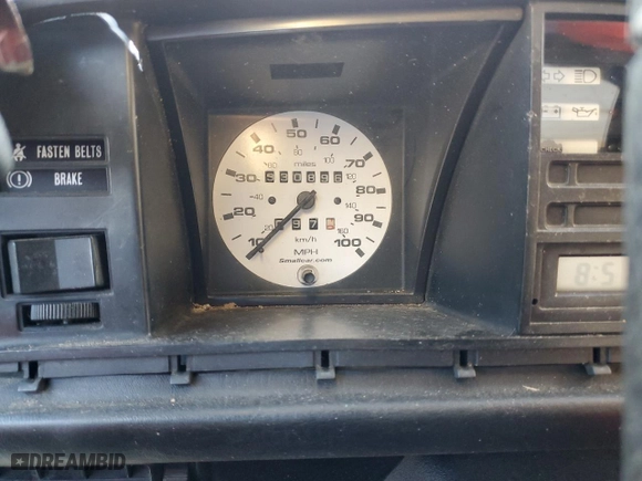 1990 Volkswagen Vanagon with VIN WV2TB0253LH043934, listed as a Copart auction lot 41782755 with 330,896 mi miles and Salvage Title. Bid and sale history available at carsss.com. Image 9.