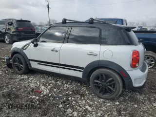 2012 MINI Countryman S with VIN WMWZC3C50CWL85937, listed as a Copart auction lot 46648585 with 141,921 mi miles and Salvage Title. Bid and sale history available at DreamBid. Image 2.