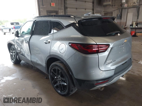 2024 Chevrolet Blazer LT z VIN 3GNKBJRS4RS128378, wystawiony jako IAAI lot #42247986 z przebiegiem 30 839 mil mil oraz . Historia ofert i sprzedaży dostępna na DreamBid. Obrazek 3.