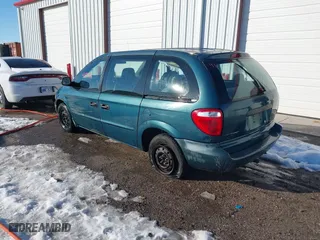 2001 Chrysler Voyager with VIN 1C4GJ25B01B218110, listed as a IAAI auction lot 41291419 with 225,145 mi miles. Bid and sale history available at carsss.com. Image 3.