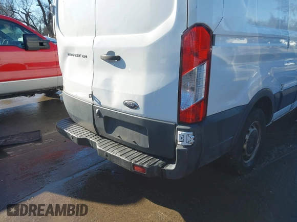 2016 Ford Transit Cargo with VIN 1FTYE1ZM6GKA26116, listed as a IAAI auction lot 41239816 with 173,115 mi miles and . Bid and sale history available at carsss.com. Image 18.