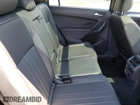 2022 Volkswagen Tiguan SE R-Line Black with VIN 3VV8B7AX1NM054592, listed as a Copart auction lot 65713085 with Not provided miles and Salvage title. Bid and sale history available at DreamBid. Image 11.