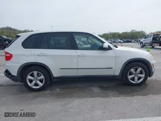 2010 BMW X5 35d with VIN 5UXFF0C52ALT75063, listed as a IAAI auction lot 41924828 with 104,513 mi miles. Bid and sale history available at carsss.com. Image 13.