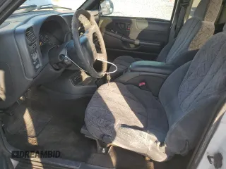 1999 GMC Sonoma SLS with VIN 1GTCS19X7X8517465, listed as a Copart auction lot 48478685 with 210,782 mi miles and Salvage Title. Bid and sale history available at carsss.com. Image 7.