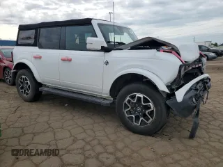 2022 Ford Bronco with VIN 1FMDE5DH5NLA94216, listed as a Copart auction lot 59173445 with 27,626 mi miles and Non repairable. Bid and sale history available at DreamBid. Image 4.