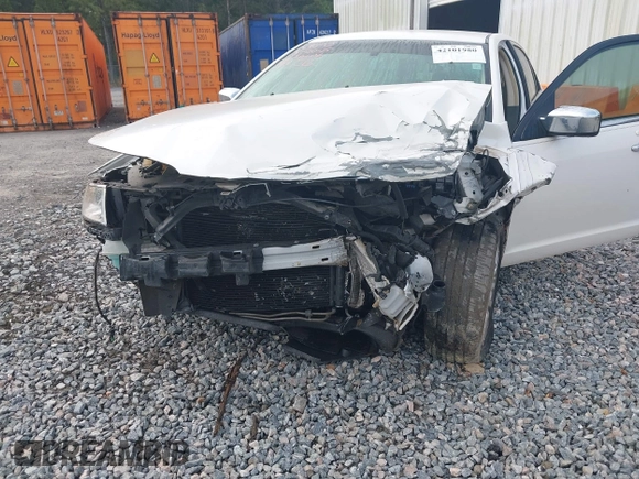2012 Lincoln MKZ with VIN 3LNHL2GC1CR807620, listed as a IAAI auction lot 42101980 with Not provided miles and . Bid and sale history available at DreamBid. Image 6.