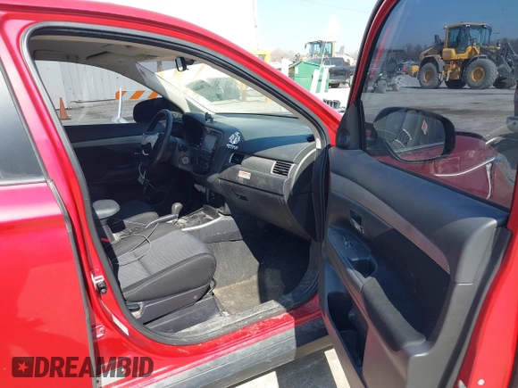 2018 Mitsubishi Outlander ES z VIN JA4AD2A39JZ055230, wystawiony jako IAAI lot #41786868 z przebiegiem 95 597 mil mil oraz . Historia ofert i sprzedaży dostępna na DreamBid. Obrazek 5.