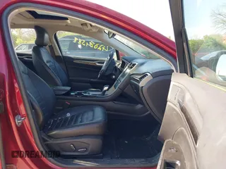 2016 Ford Fusion SE with VIN 3FA6P0T91GR403727, listed as a IAAI auction lot 42084588 with 171,209 mi miles. Bid and sale history available at carsss.com. Image 5.