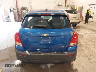 2015 Chevrolet Trax LS with VIN KL7CJKSB6FB178140, listed as a IAAI auction lot 41580006 with 52,014 mi miles. Bid and sale history available at carsss.com. Image 16.