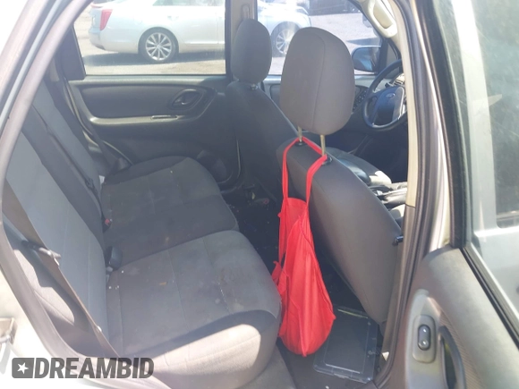 2006 Ford Escape XLS with VIN 1FMYU02Z36KB78643, listed as a IAAI auction lot 42170858 with 124,283 mi miles and . Bid and sale history available at DreamBid. Image 8.