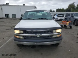 2002 Chevrolet Silverado 1500 LS with VIN 1GCEC14V02Z217975, listed as a Copart auction lot 43247135 with 205,623 mi miles and Salvage Title. Bid and sale history available at carsss.com. Image 5.