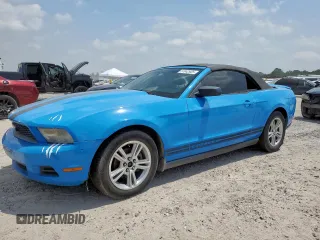 2010 Ford Mustang V6 с VIN 1ZVBP8EN7A5161177, выставлен на аукционе Copart как лот 57042925 с пробегом 147 609 миль миль и Чистый • Clean title. История ставок и продаж доступна на DreamBid. Изображение 1.