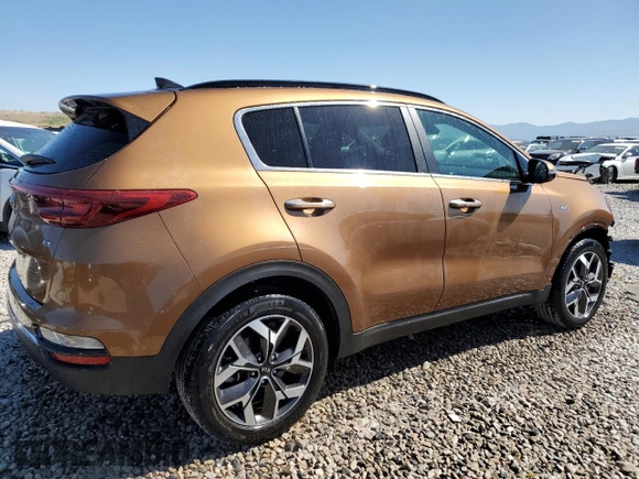 2021 Kia Sportage EX with VIN KNDPNCAC2M7924768, listed as a Copart auction lot 57914625 with 25,798 mi miles and Salvage title. Bid and sale history available at DreamBid. Image 3.