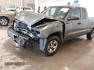 2005 Dodge Dakota ST with VIN 1D7HE22KX5S108948, listed as a IAAI auction lot 41588626 with 149,594 mi miles and . Bid and sale history available at DreamBid. Image 17.