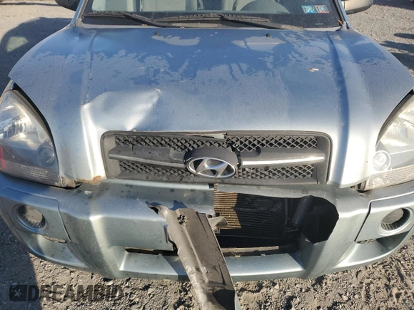 2008 Hyundai Tucson GLS with VIN KM8JM12B38U711611, listed as a Copart auction lot 77448304 with 225,622 mi miles and Salvage Title. Bid and sale history available at carsss.com. Image 12.