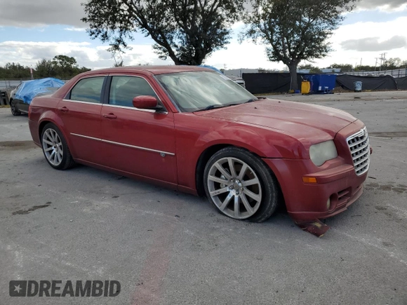 2008 Chrysler 300 C SRT-8 z VIN 2C3KA73W88H172237, wystawiony jako Copart lot #82523464 z przebiegiem 190 564 mil mil oraz Szkoda całkowita • Salvage title. Historia ofert i sprzedaży dostępna na DreamBid. Obrazek 4.