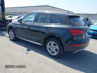 2018 Audi Q5 Premium z VIN WA1ANAFY1J2234527, wystawiony jako IAAI lot #42283442 z przebiegiem 62 767 mil mil oraz . Historia ofert i sprzedaży dostępna na DreamBid. Obrazek 3.