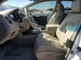 2012 Nissan Murano SL z VIN JN8AZ1MW9CW239132, wystawiony jako Copart lot #55807335 z przebiegiem 128 967 mil mil oraz Szkoda całkowita • Salvage title. Historia ofert i sprzedaży dostępna na DreamBid. Obrazek 7.