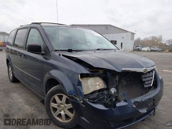 2008 Chrysler Town & Country LX with VIN 2A8HR44H28R114978, listed as a IAAI auction lot 41860775 with 179,828 mi miles. Bid and sale history available at carsss.com. Image 1.