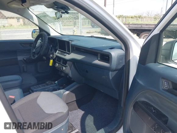 2024 Ford Maverick XL z VIN 3FTTW8A3XRRB20467, wystawiony jako IAAI lot #42069783 z przebiegiem 14 321 mil mil oraz . Historia ofert i sprzedaży dostępna na DreamBid. Obrazek 5.
