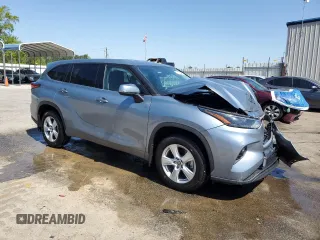 2022 Toyota Highlander LE z VIN 5TDBZRBH2NS207659, wystawiony jako Copart lot #52113385 z przebiegiem 31 700 mil mil oraz Szkoda całkowita • Salvage title. Historia ofert i sprzedaży dostępna na DreamBid. Obrazek 4.