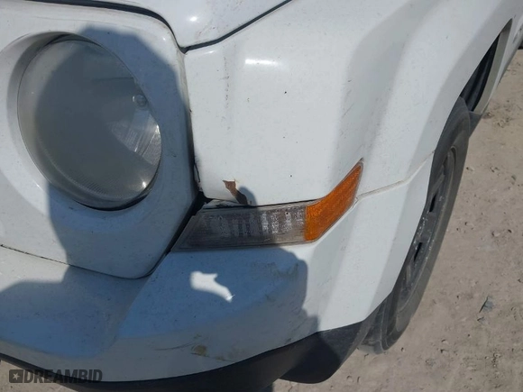 2014 Jeep Patriot Sport with VIN 1C4NJRBB7ED532447, listed as a IAAI auction lot 41780004 with 248,768 mi miles. Bid and sale history available at carsss.com. Image 6.
