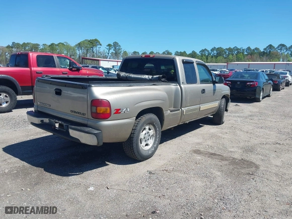 2002 Chevrolet Silverado 1500 LS with VIN 2GCEK19V721268944, listed as a IAAI auction lot 41822816 with 143,281 mi miles. Bid and sale history available at carsss.com. Image 4.