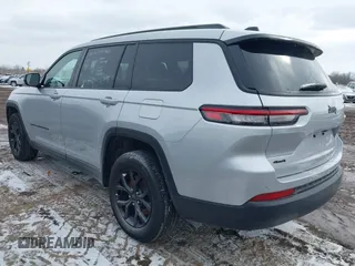 2024 Jeep Grand Cherokee Laredo z VIN 1C4RJKAG6R8527275, wystawiony jako IAAI lot #41628266 z przebiegiem 27 823 mil mil oraz . Historia ofert i sprzedaży dostępna na DreamBid. Obrazek 3.