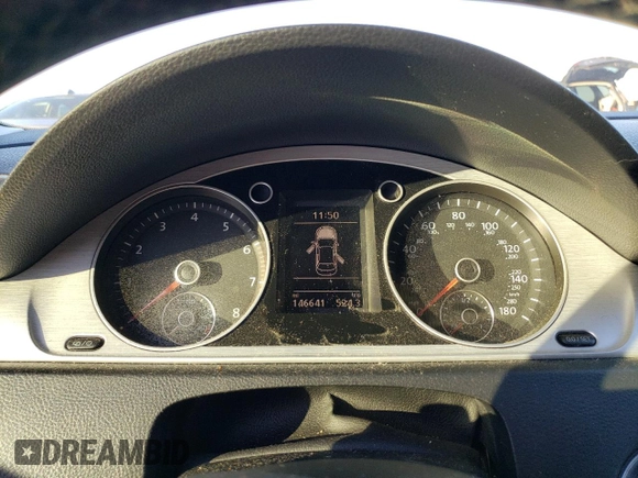 2014 Volkswagen CC R-Line with VIN WVWBP7AN4EE515889, listed as a Copart auction lot 88594015 with 146,641 mi miles and Clean Title. Bid and sale history available at carsss.com. Image 9.