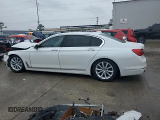 2017 BMW 7 Series 740i with VIN WBA7E2C55HG739366, listed as a Copart auction lot 45961575 with 0 mi miles and Salvage Title. Bid and sale history available at carsss.com. Image 2.