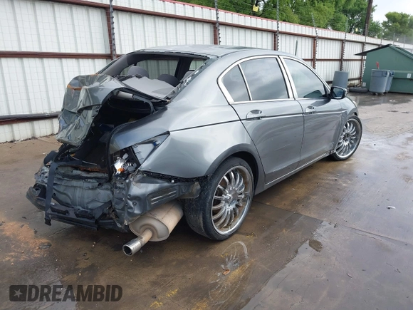 2008 Honda Accord LX z VIN JHMCP26348C033551, wystawiony jako IAAI lot #39023793 z przebiegiem 213 053 mil mil oraz . Historia ofert i sprzedaży dostępna na DreamBid. Obrazek 4.