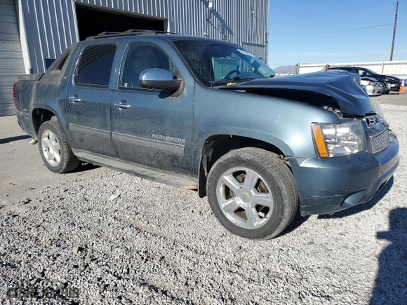 2012 Chevrolet Avalanche LT with VIN 3GNTKFE7XCG234203, listed as a Copart auction lot 82798914 with 172,369 mi miles and Salvage Title. Bid and sale history available at carsss.com. Image 4.