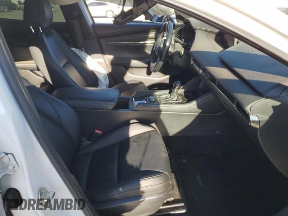 2019 Mazda Mazda3 Hatchback w/Preferred Pkg with VIN JM1BPAMMXK1141114, listed as a Copart auction lot 38845453 with 0 mi miles. Bid and sale history available at carsss.com. Image 7.