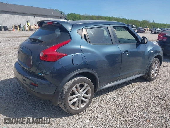2014 Nissan Juke S with VIN JN8AF5MR3ET361144, listed as a IAAI auction lot 42135959 with Not Provided miles and . Bid and sale history available at carsss.com. Image 4.