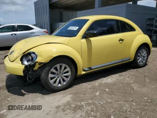 2015 Volkswagen Beetle Fleet Edition with VIN 3VWF17AT7FM614488, listed as a Copart auction lot 62351275 with 117,290 mi miles and Salvage title. Bid and sale history available at DreamBid. Image 1.