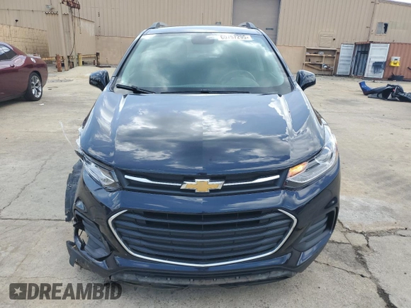 2021 Chevrolet Trax LT z VIN KL7CJPSB8MB333314, wystawiony jako Copart lot #60757295 z przebiegiem 32 821 mil mil oraz Szkoda całkowita • Salvage title. Historia ofert i sprzedaży dostępna na DreamBid. Obrazek 5.