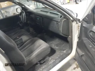 2001 Dodge Dakota with VIN 1B7FL26XX1S304511, listed as a IAAI auction lot 41246101 with 117,457 mi miles. Bid and sale history available at carsss.com. Image 5.