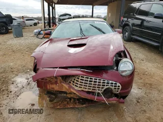 2004 Ford Thunderbird Deluxe with VIN 1FAHP60A24Y104125, listed as a Copart auction lot 81853254 with 30,201 mi miles and Salvage Title. Bid and sale history available at DreamBid. Image 5.