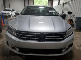 2018 Volkswagen Passat SE with VIN 1VWBA7A35JC016506, listed as a Copart auction lot 61044895 with 95,168 mi miles and Salvage title. Bid and sale history available at DreamBid. Image 5.
