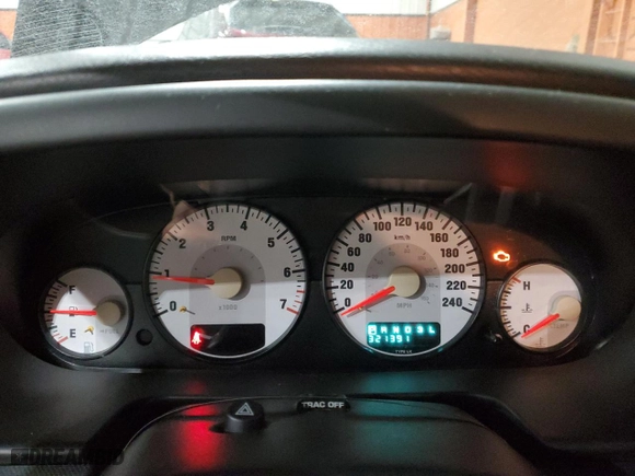 2004 Chrysler Sebring LX with VIN 1C3EL46R14N174943, listed as a Copart auction lot 85703344 with 321,391 mi miles and Clean Title. Bid and sale history available at carsss.com. Image 9.