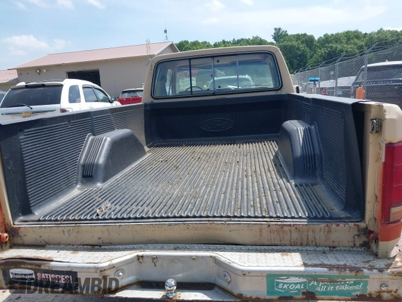 1983 Ford F-150 with VIN 1FTEX15Y5DKA31809, listed as a IAAI auction lot 42719603 with 19,240 mi miles and . Bid and sale history available at DreamBid. Image 17.