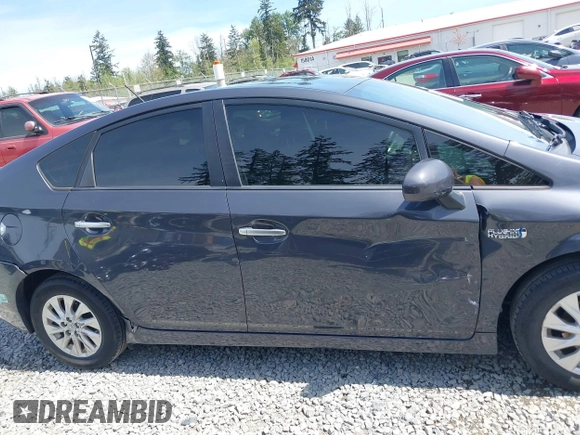 2013 Toyota Prius with VIN JTDKN3DP3D3040869, listed as a IAAI auction lot 42197022 with 174,115 mi miles and . Bid and sale history available at DreamBid. Image 14.
