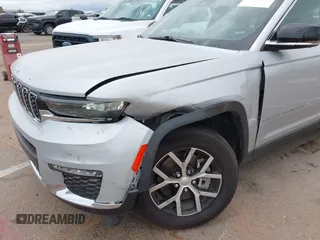 2024 Jeep Grand Cherokee Limited with VIN 1C4RJKBG3R8536286, listed as a IAAI auction lot 42578700 with 43,126 mi miles and . Bid and sale history available at DreamBid. Image 6.