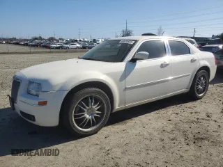 2008 Chrysler 300 Touring with VIN 2C3LK53G18H262098, listed as a Copart auction lot 46910935 with 92,052 mi miles and Salvage Title. Bid and sale history available at carsss.com. Image 1.