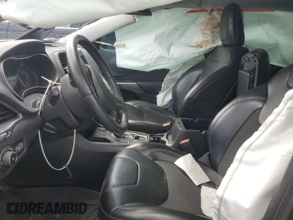 2019 Jeep Cherokee Latitude Plus with VIN 1C4PJLLN0KD119876, listed as a Copart auction lot 60462765 with 61,909 mi miles and Salvage title. Bid and sale history available at DreamBid. Image 7.