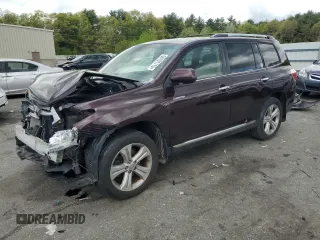 2013 Toyota Highlander Limited z VIN 5TDDK3EH3DS211725, wystawiony jako Copart lot #56101115 z przebiegiem 157 987 mil mil oraz Szkody całkowita. Historia ofert i sprzedaży dostępna na DreamBid. Obrazek 1.