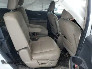 2020 Honda Pilot Touring 7-Passenger z VIN 5FNYF6H68LB001447, wystawiony jako Copart lot #46293255 z przebiegiem 273 940 mil mil oraz Szkoda całkowita • Salvage title. Historia ofert i sprzedaży dostępna na DreamBid. Obrazek 11.